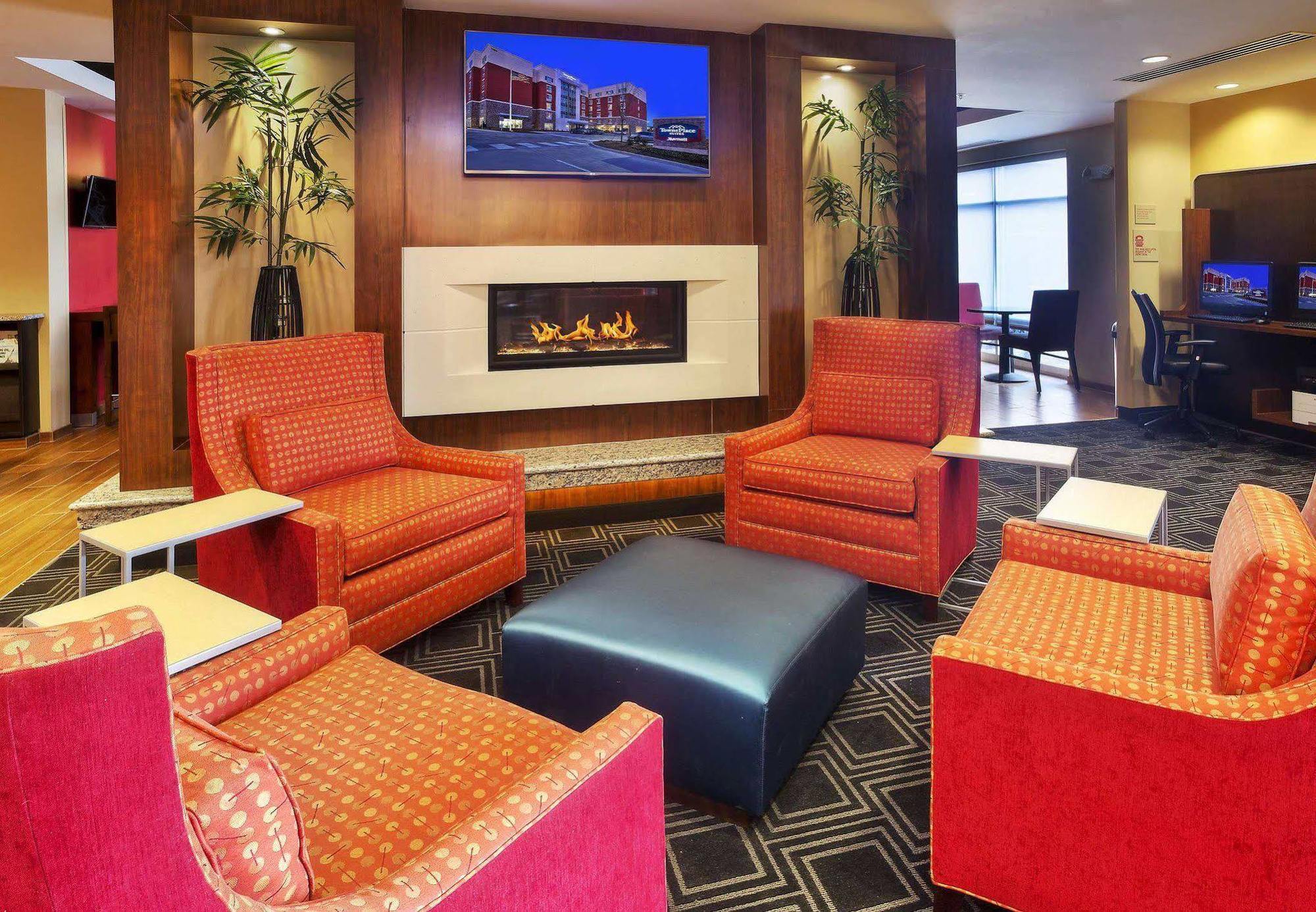 Towneplace Suites By Marriott Franklin Cool Springs Exterior foto